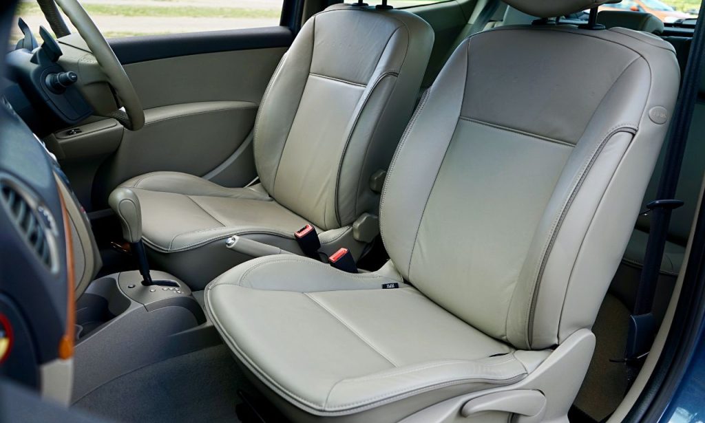 What Are the Best Seat Covers for Heated Seats?